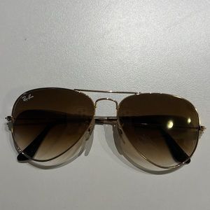Ray-Ban Aviator Sunglasses